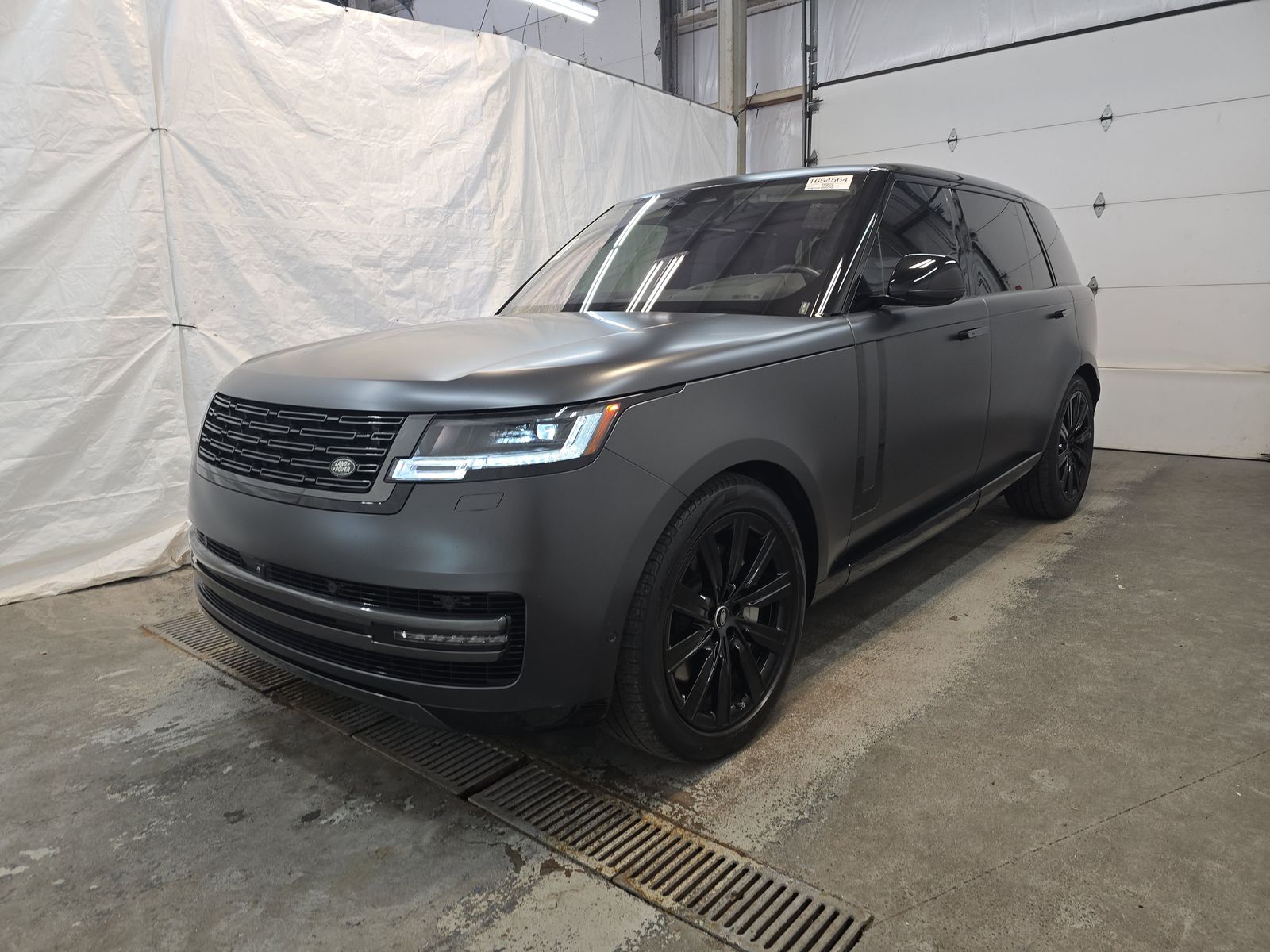 2023 Land Rover Range Rover SE LWB AWD