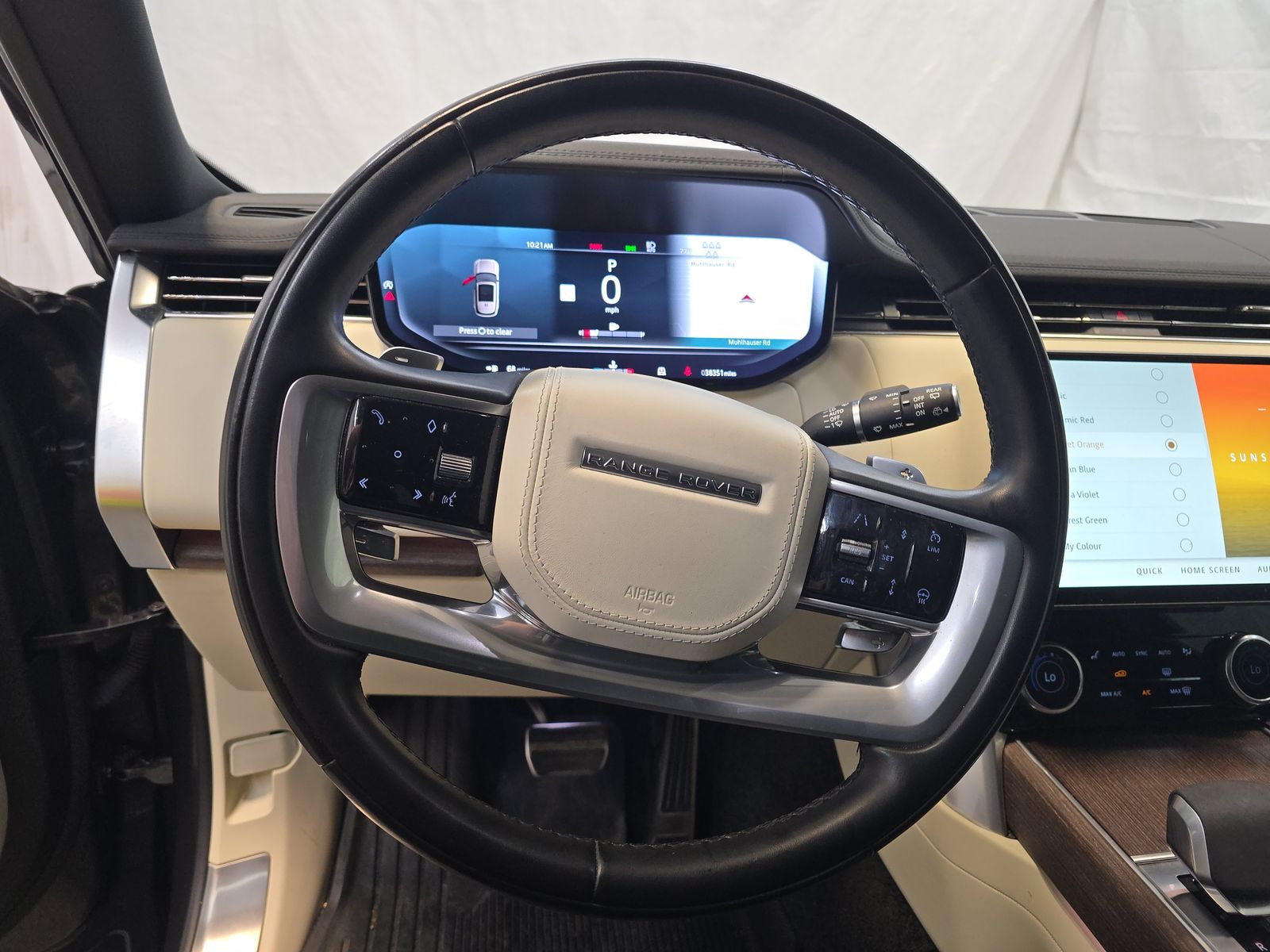 2023 Land Rover Range Rover SE LWB AWD