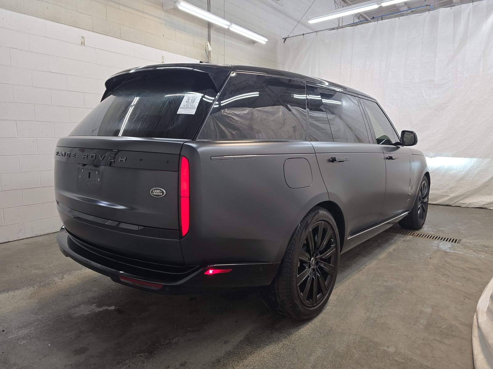 2023 Land Rover Range Rover SE LWB AWD