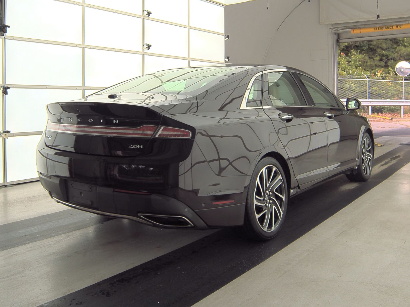 2020 Lincoln MKZ Hybrid Reserve FWD