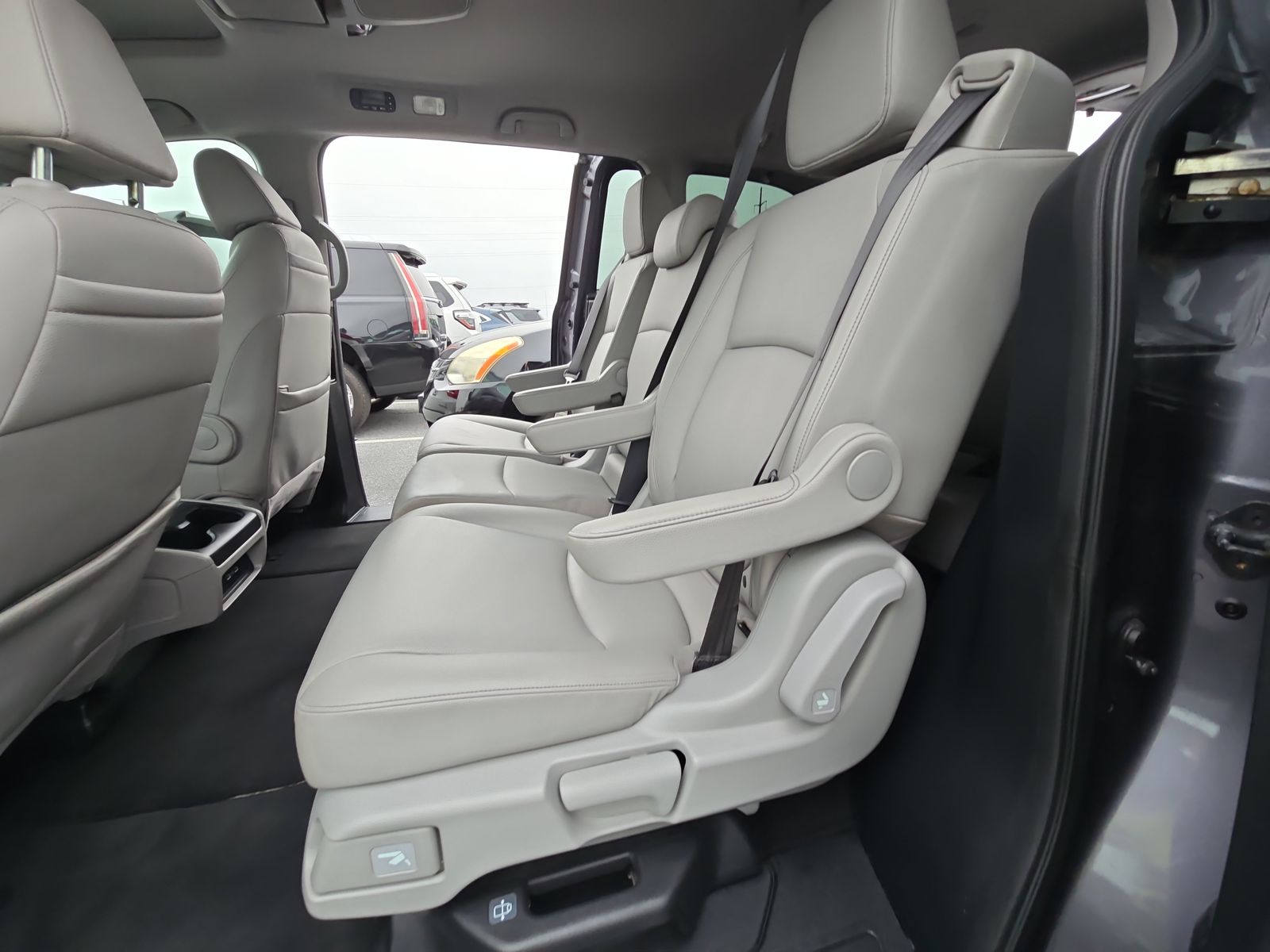 2022 Honda Odyssey Touring FWD