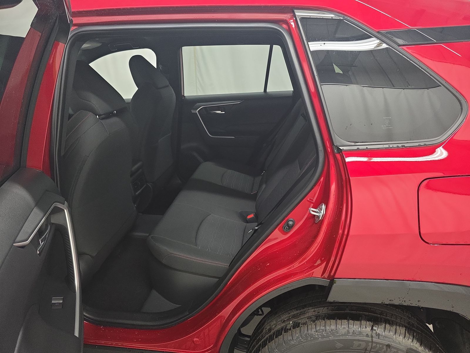 2025 Toyota RAV4 Plug-In Hybrid SE AWD