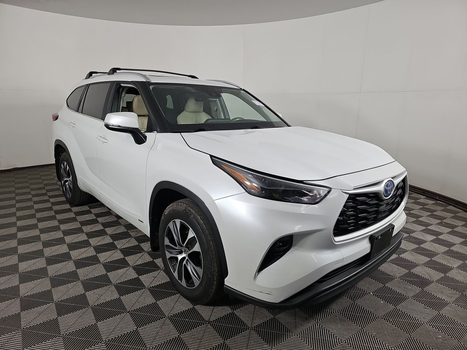 2023 Toyota Highlander Hybrid XLE AWD