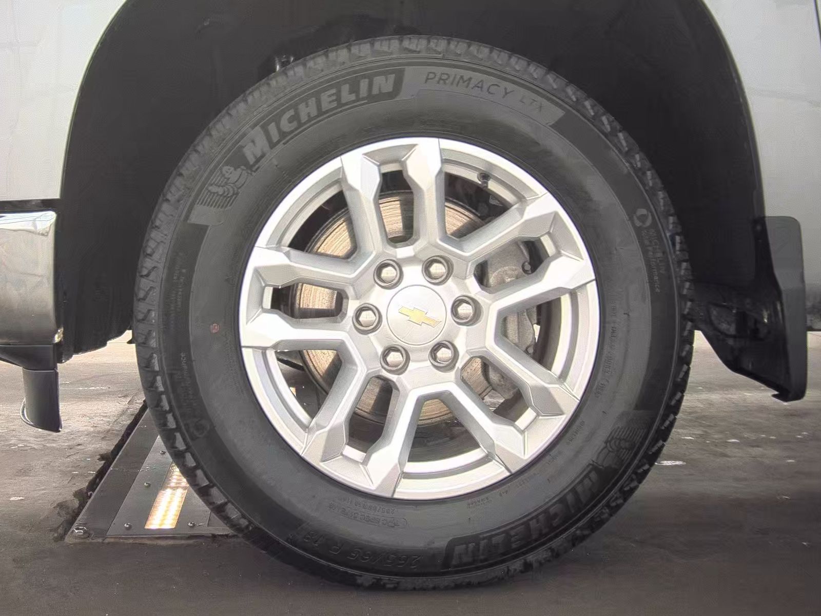 2023 Chevrolet Silverado 1500 LT AWD