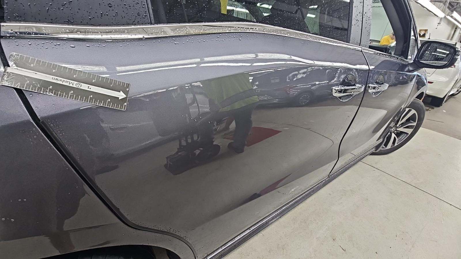 2022 Honda Odyssey Touring FWD