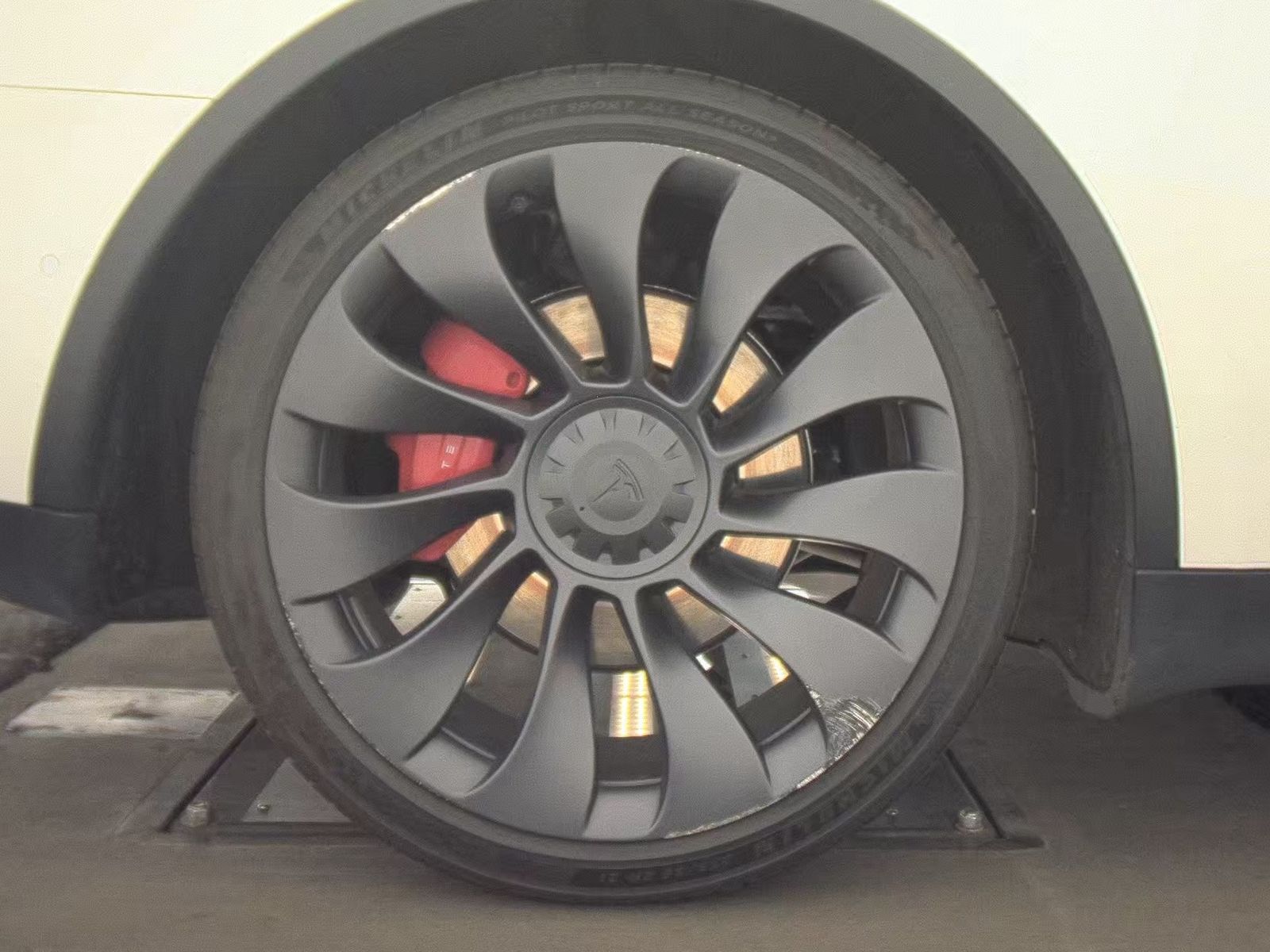 2022 Tesla Model Y Performance AWD