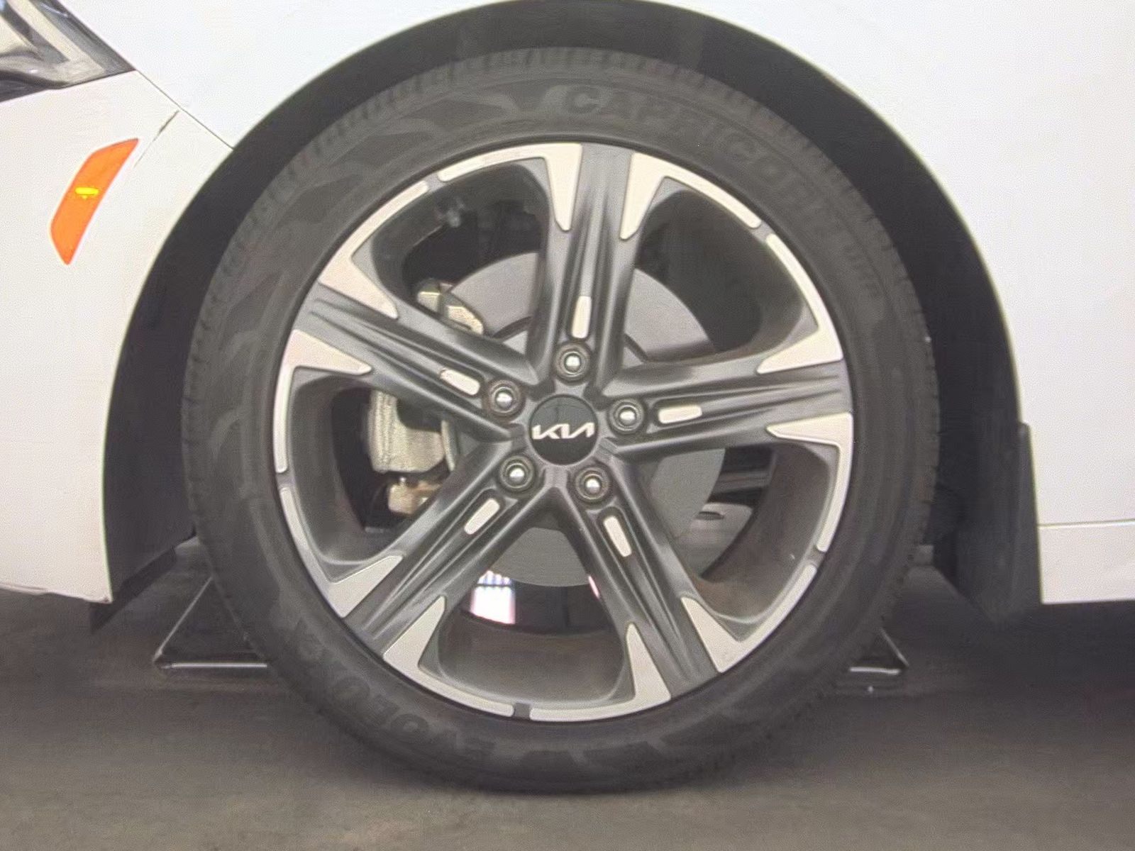 2022 Kia K5 EX FWD