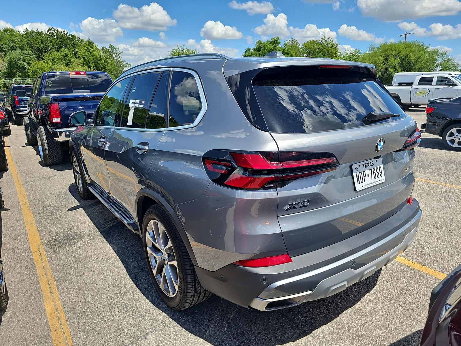 2025 BMW X5 xDrive40i AWD