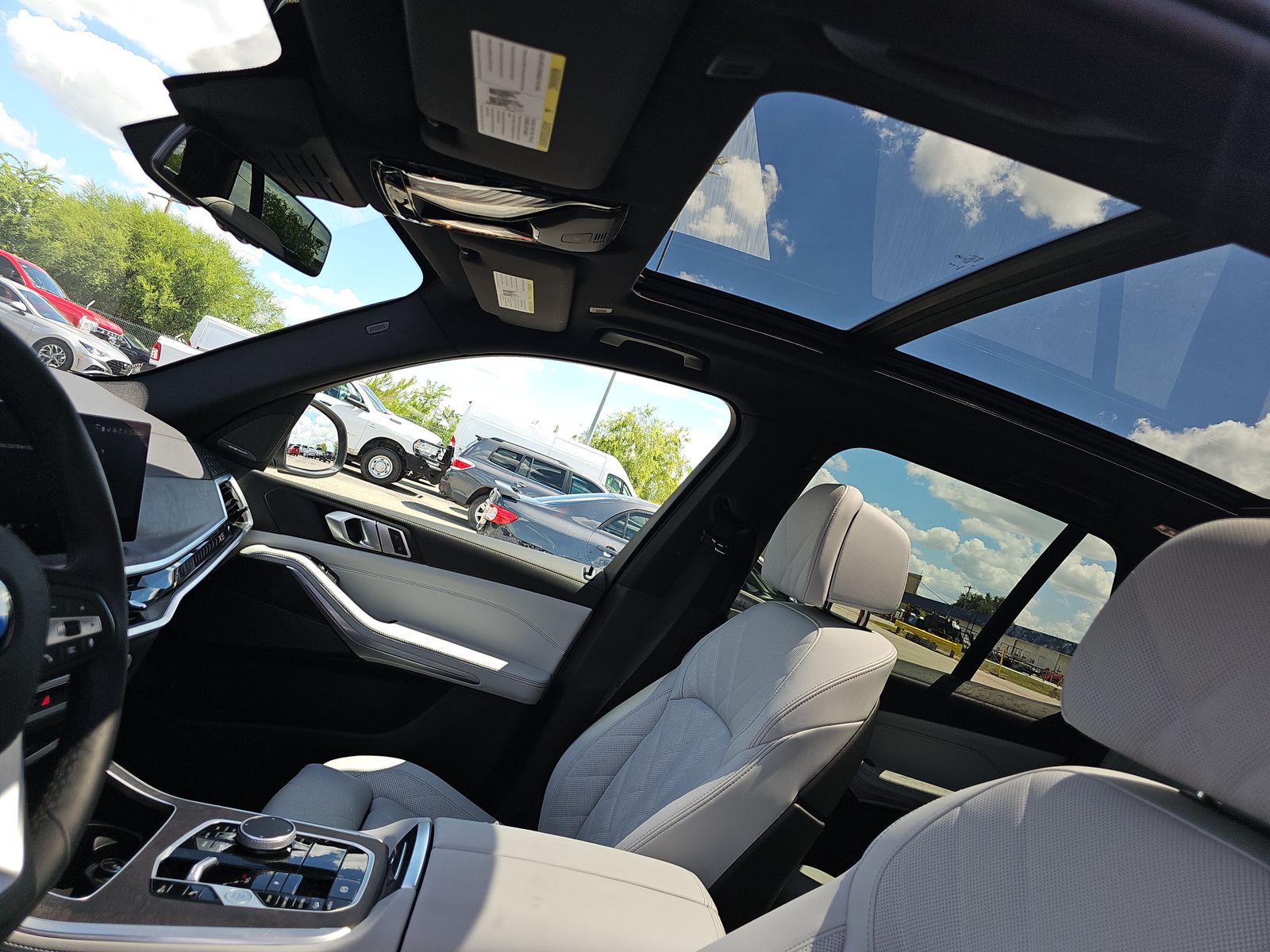 2025 BMW X5 xDrive40i AWD