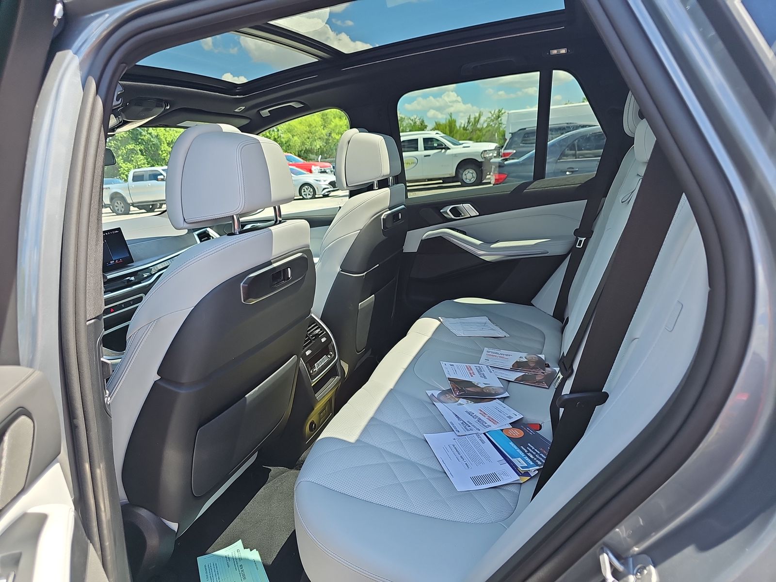 2025 BMW X5 xDrive40i AWD