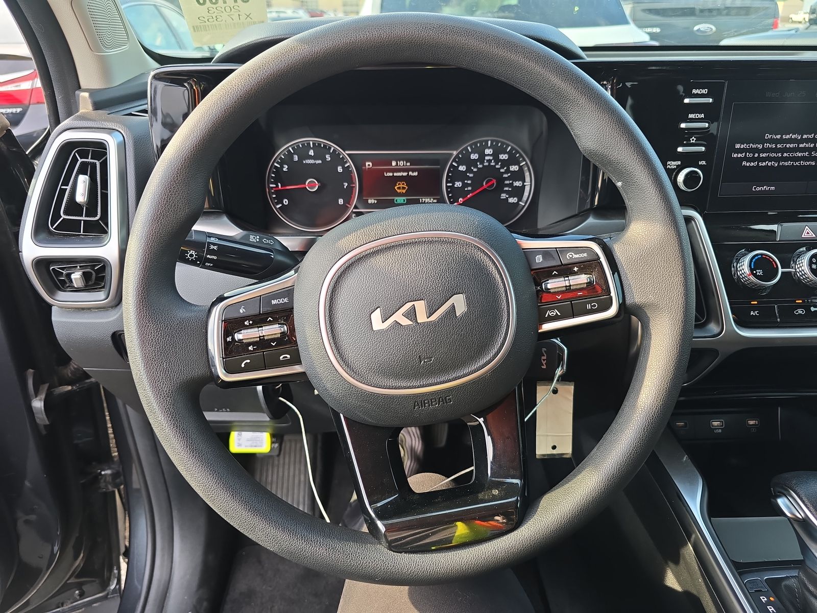 2023 Kia Sorento LX FWD