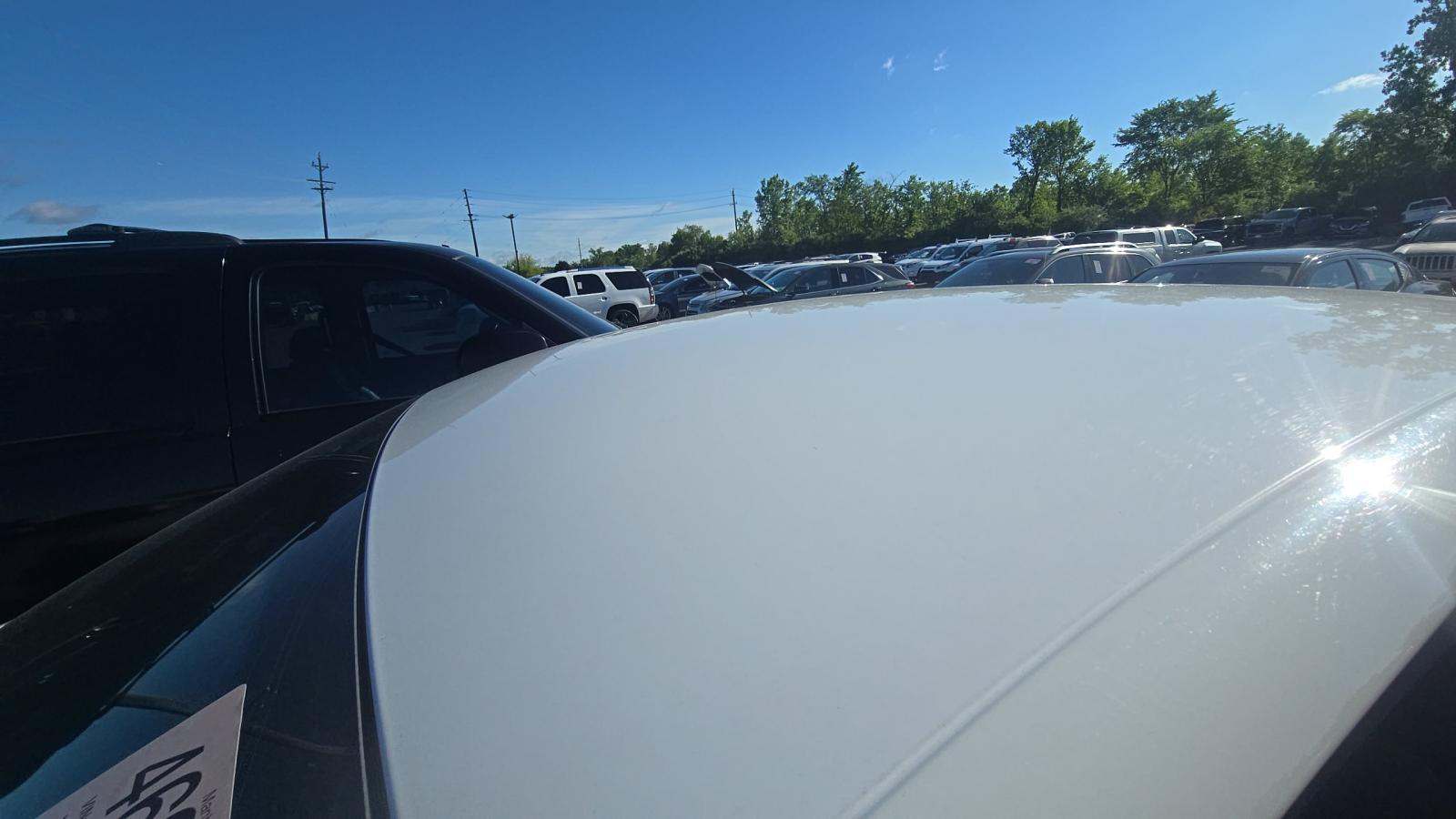 2015 Chrysler 200 Limited FWD