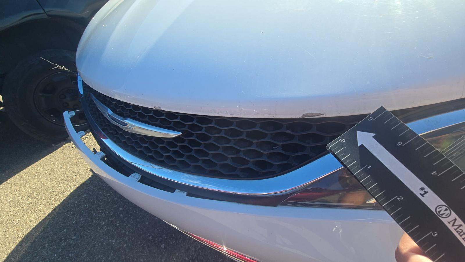 2015 Chrysler 200 Limited FWD