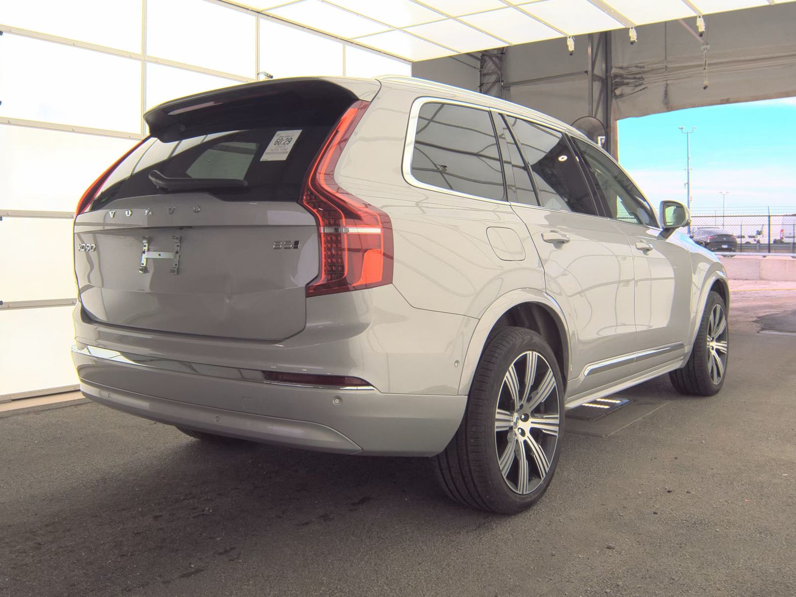 2024 Volvo XC90 B5 Plus AWD