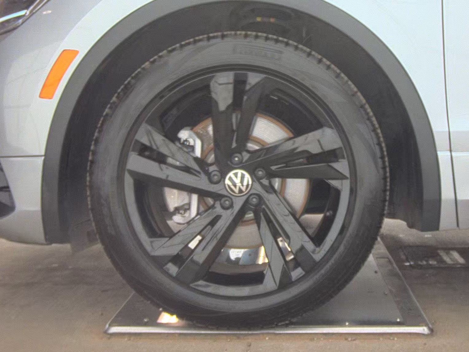 2024 Volkswagen Tiguan 2.0T SE R-Line Black FWD