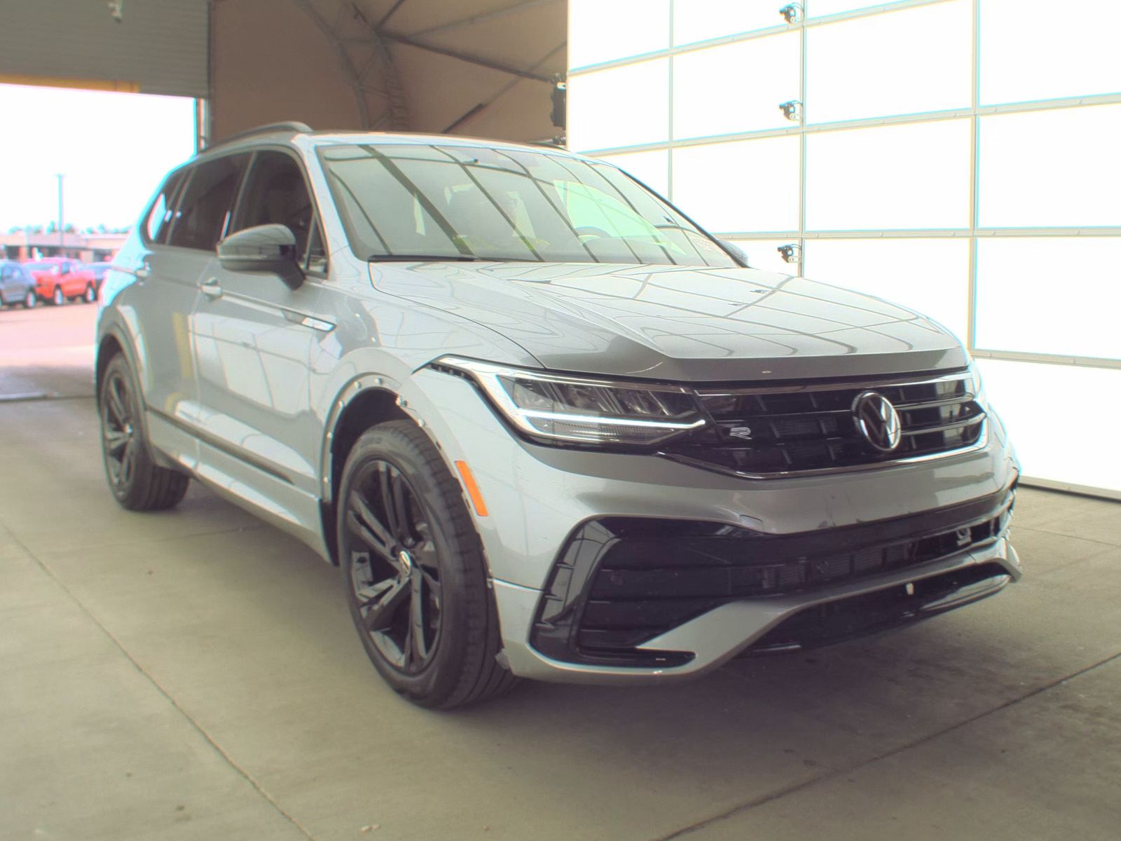 2024 Volkswagen Tiguan 2.0T SE R-Line Black FWD