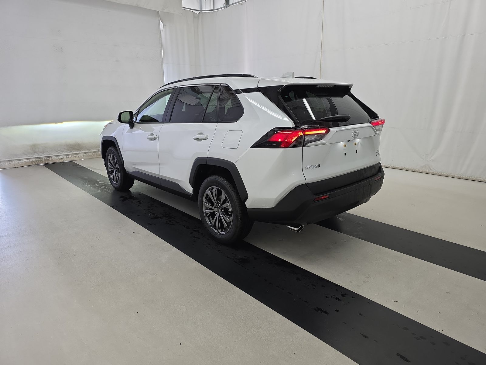 2025 Toyota RAV4 Hybrid XLE Premium AWD