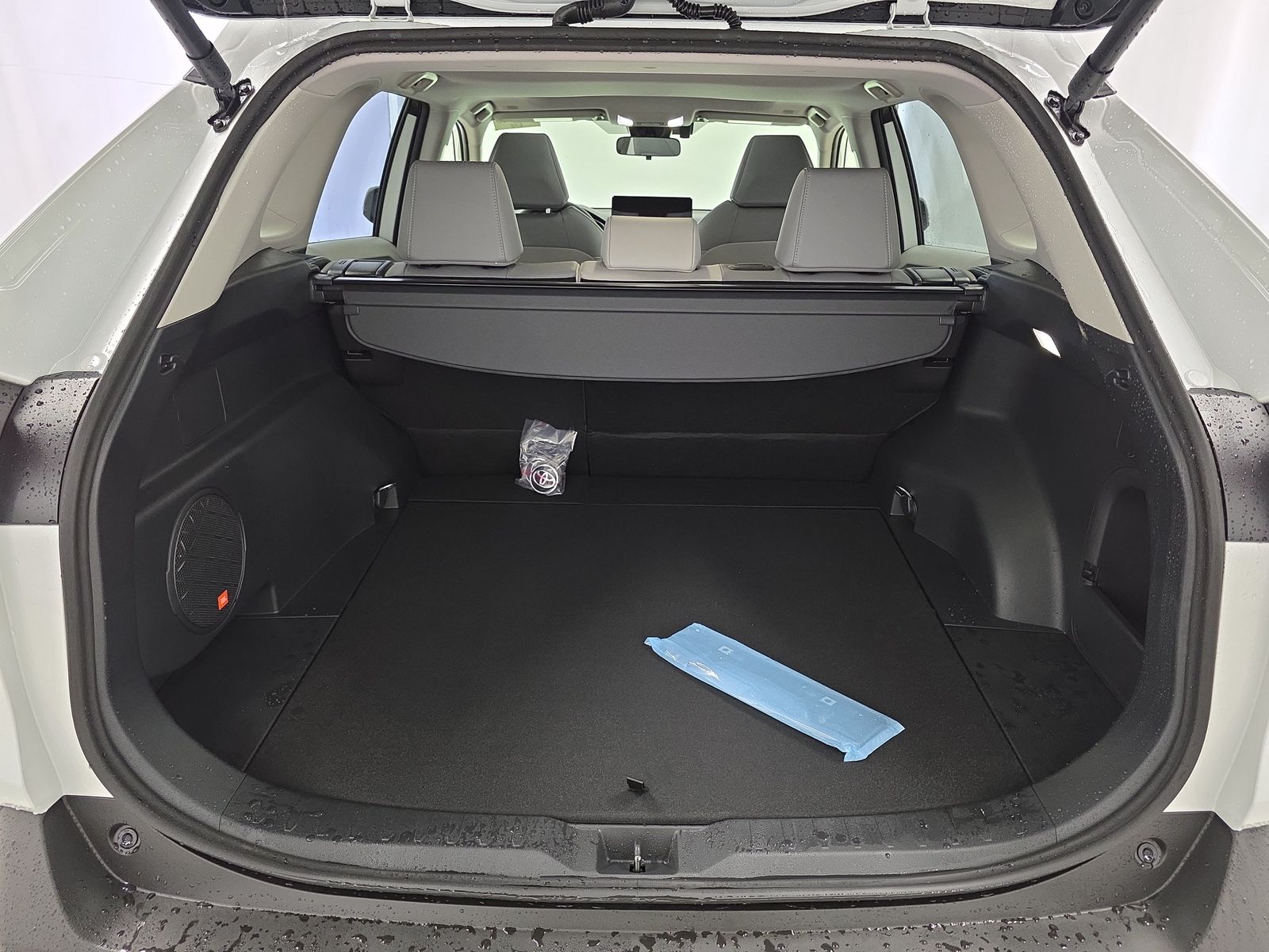 2025 Toyota RAV4 Hybrid XLE Premium AWD