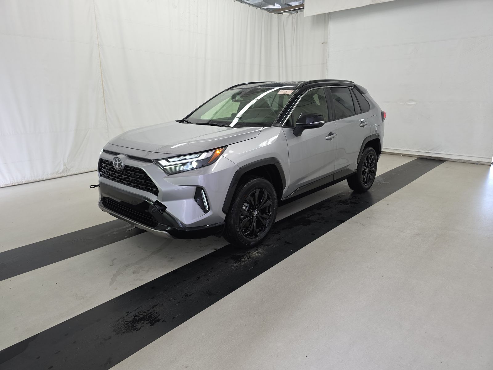 2025 Toyota RAV4 Hybrid XSE AWD