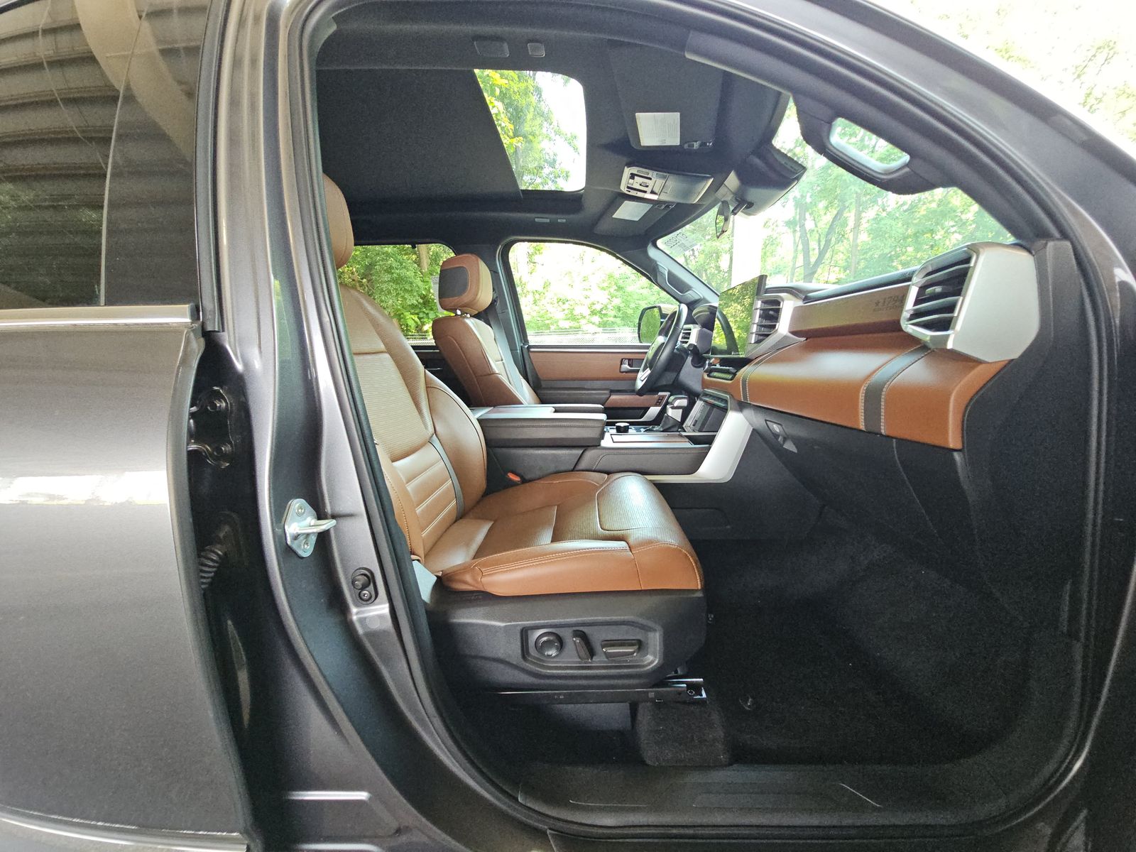 2022 Toyota Tundra Hybrid 1794 Edition AWD