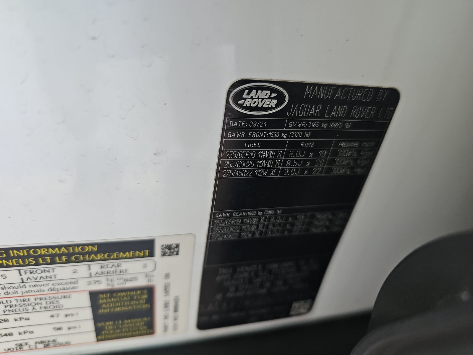 2022 Land Rover Defender 110 SE AWD