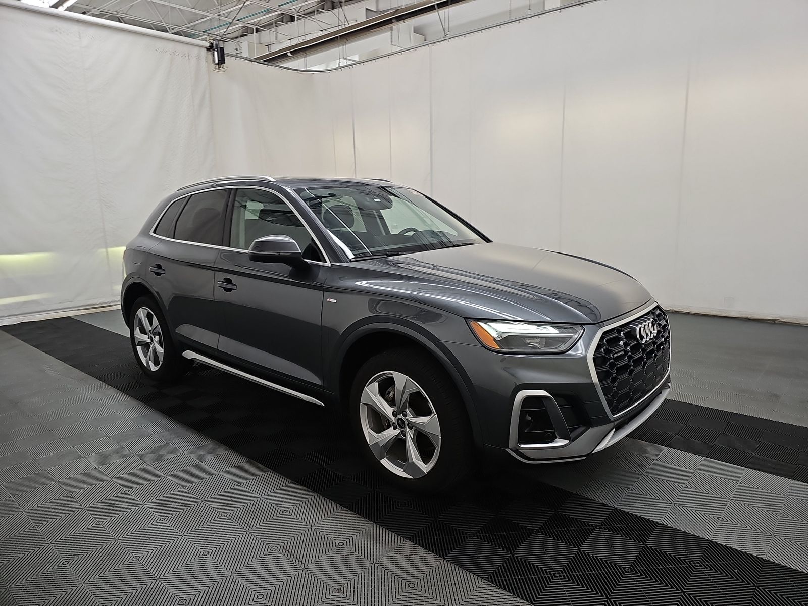 2024 Audi Q5 S line Premium Plus AWD