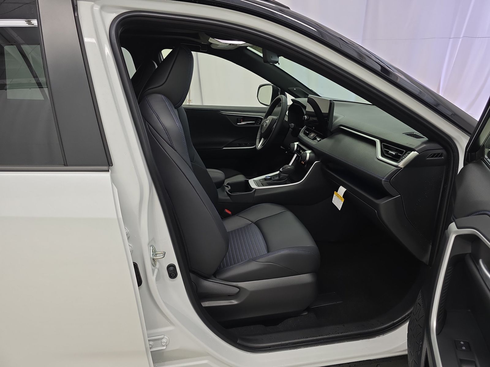 2025 Toyota RAV4 Hybrid XSE AWD