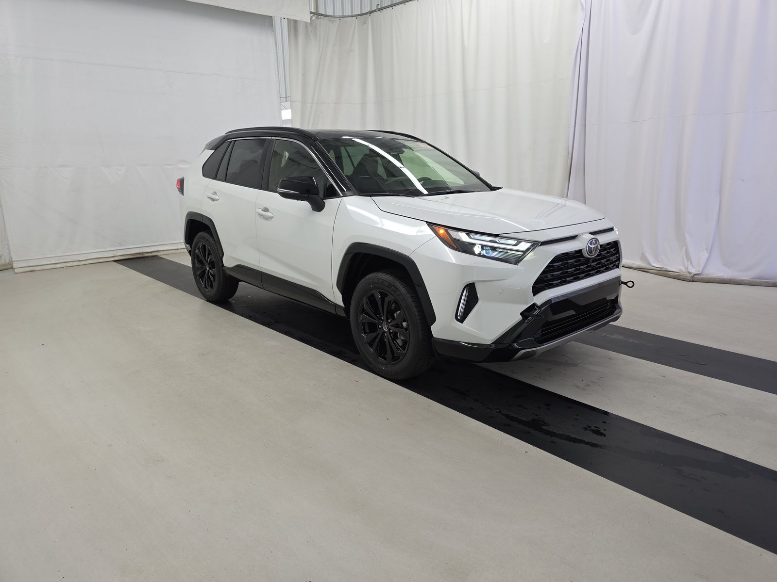 2025 Toyota RAV4 Hybrid XSE AWD