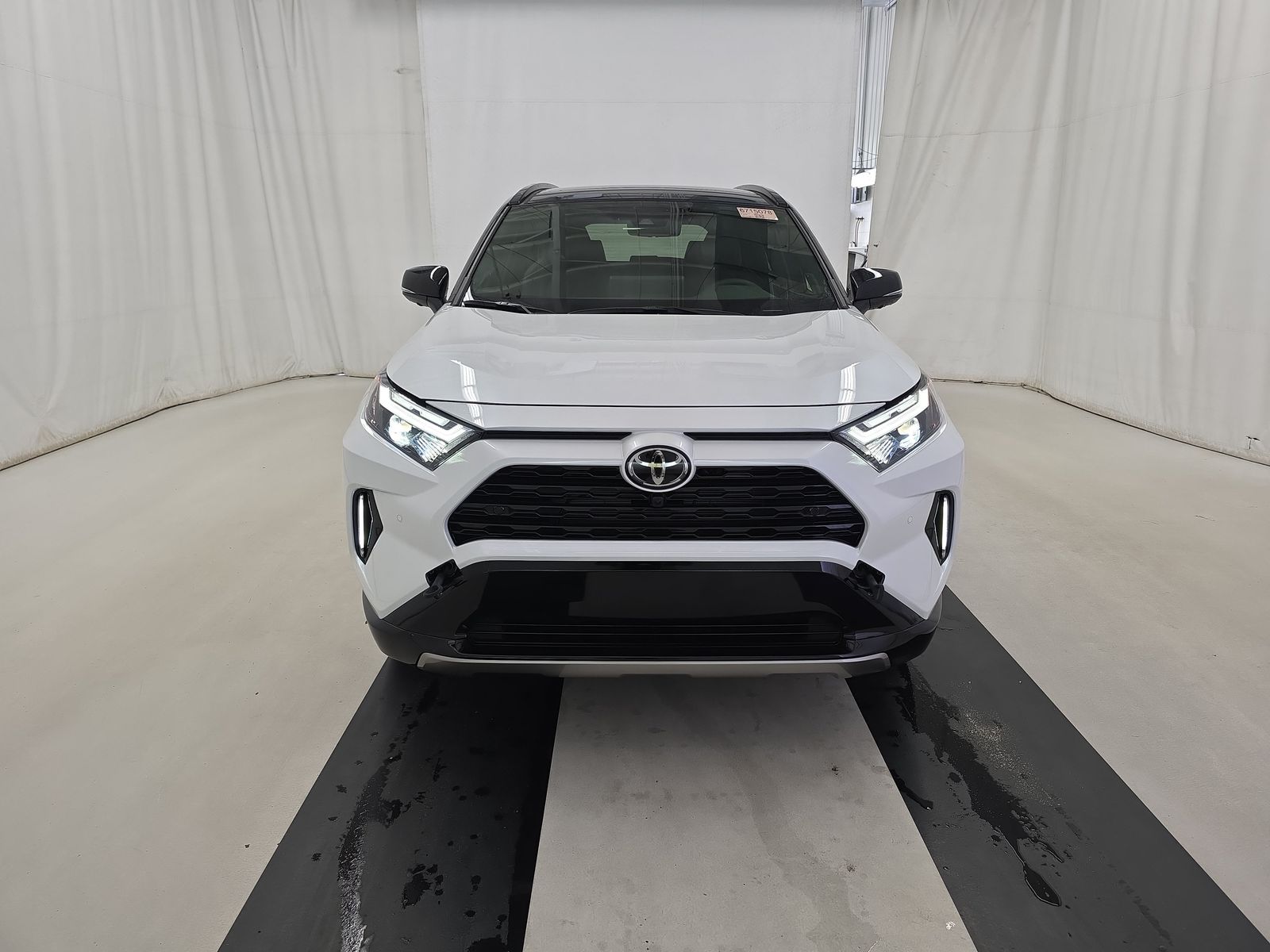 2025 Toyota RAV4 Hybrid XSE AWD