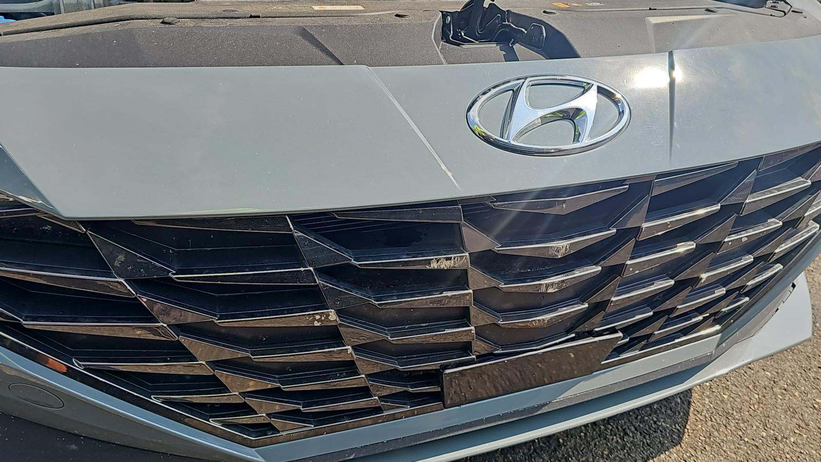 2021 Hyundai Elantra SEL FWD