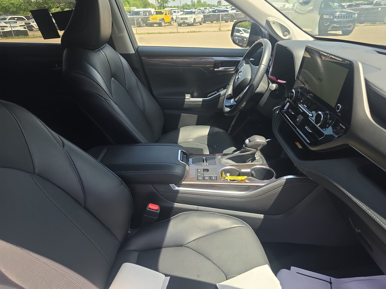 2023 Toyota Highlander Hybrid Limited AWD