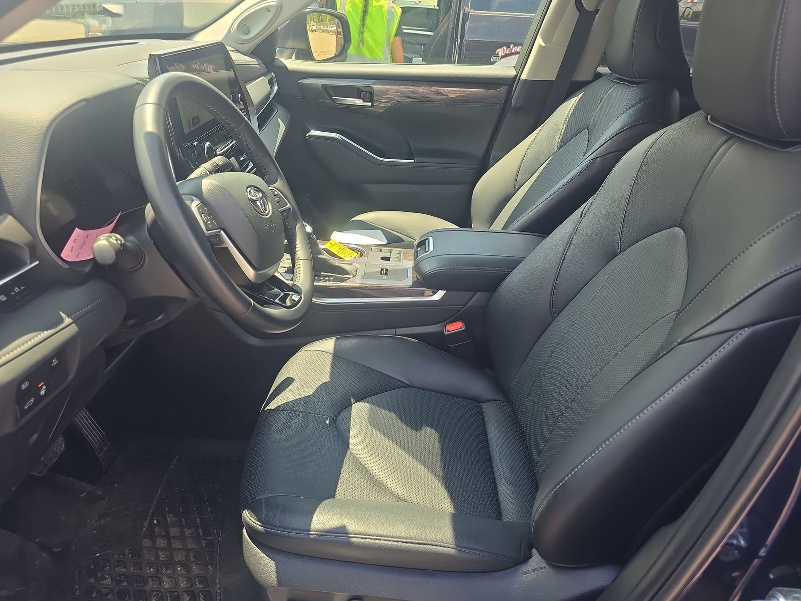 2023 Toyota Highlander Hybrid Limited AWD