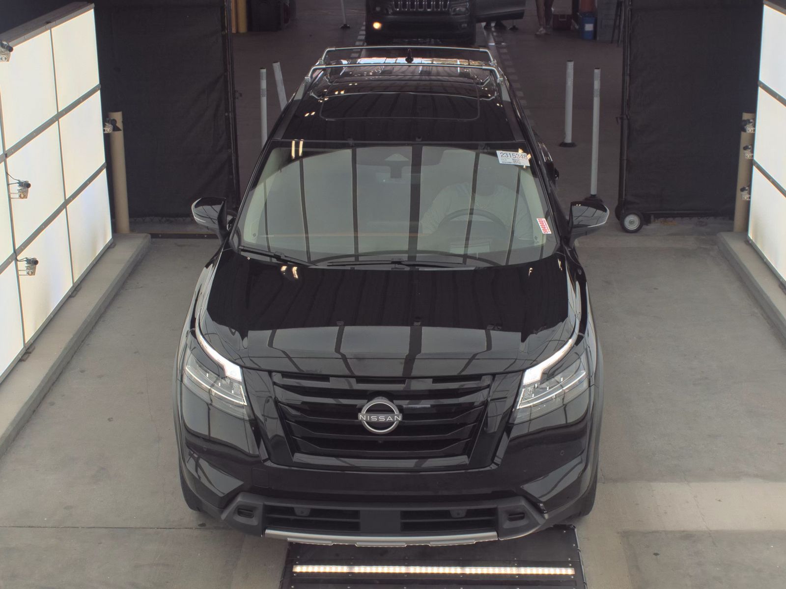 2024 Nissan Pathfinder Platinum FWD