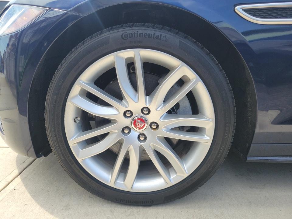 2022 Jaguar XF R-Dynamic SE AWD