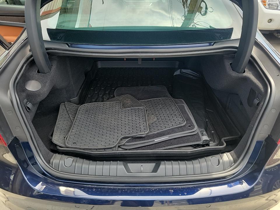 2022 Jaguar XF R-Dynamic SE AWD