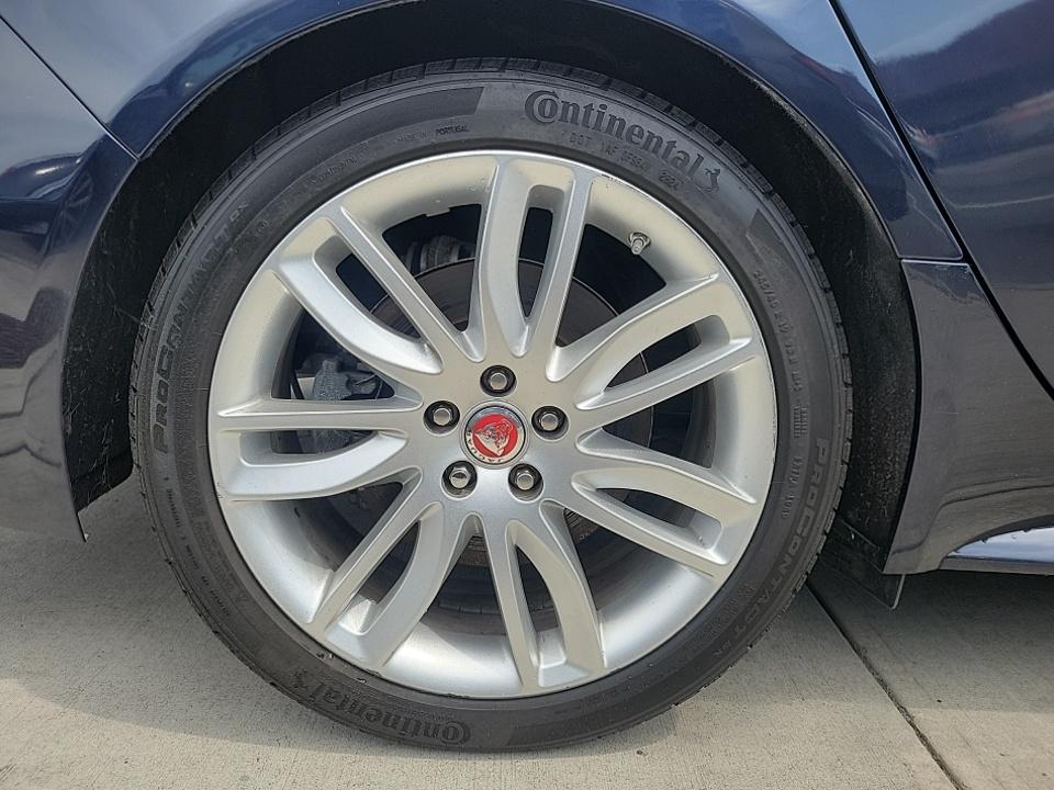 2022 Jaguar XF R-Dynamic SE AWD