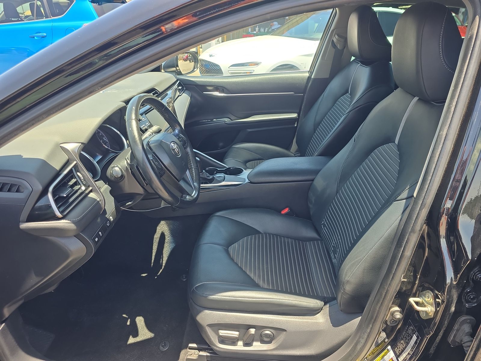 2020 Toyota Camry SE FWD