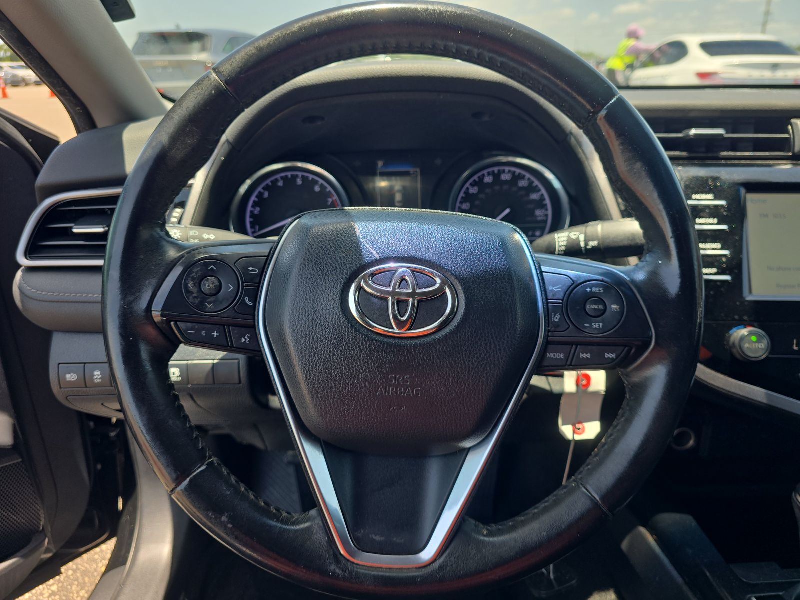 2020 Toyota Camry SE FWD