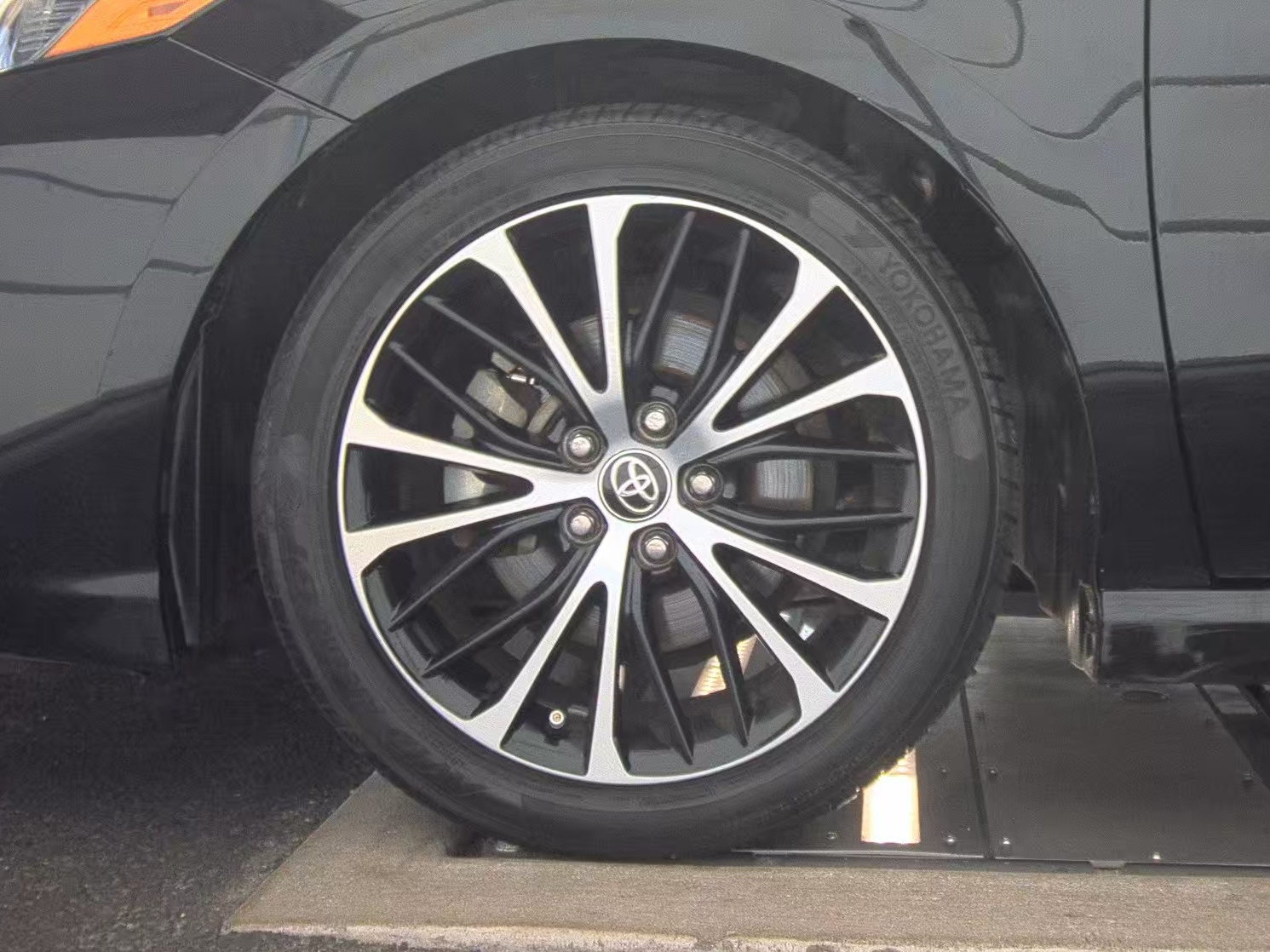 2020 Toyota Camry SE FWD