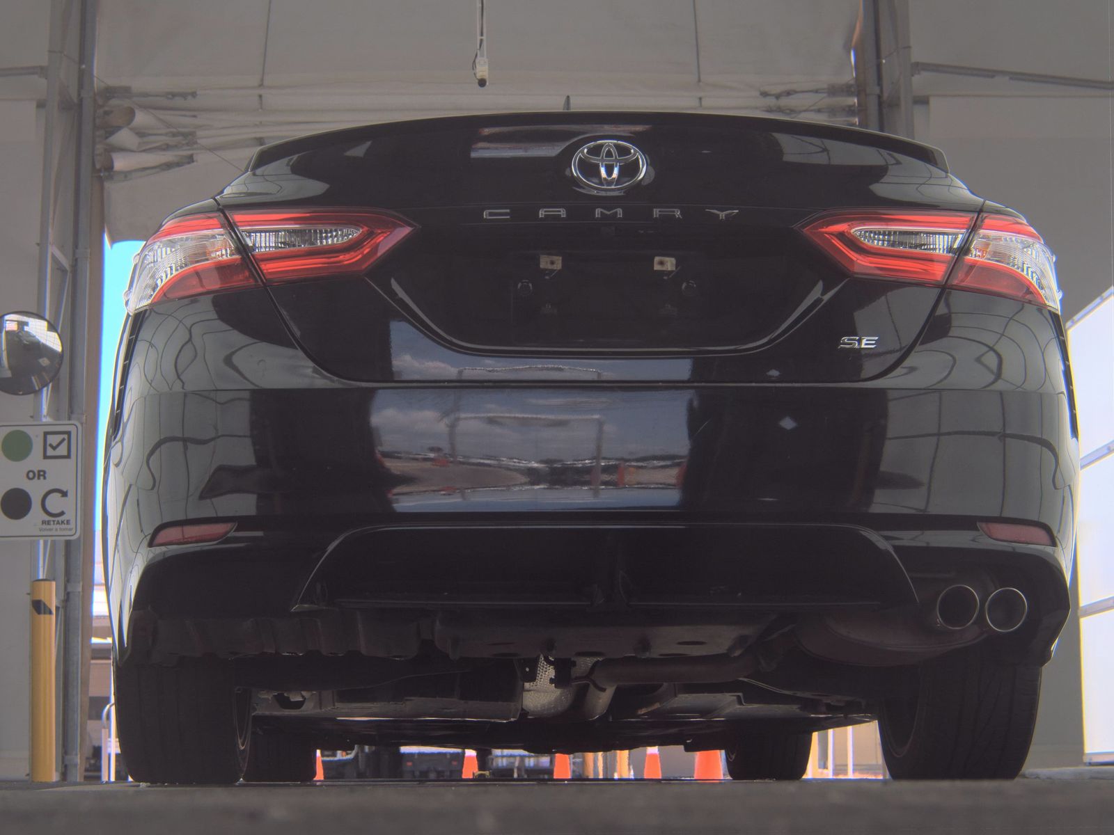 2020 Toyota Camry SE FWD