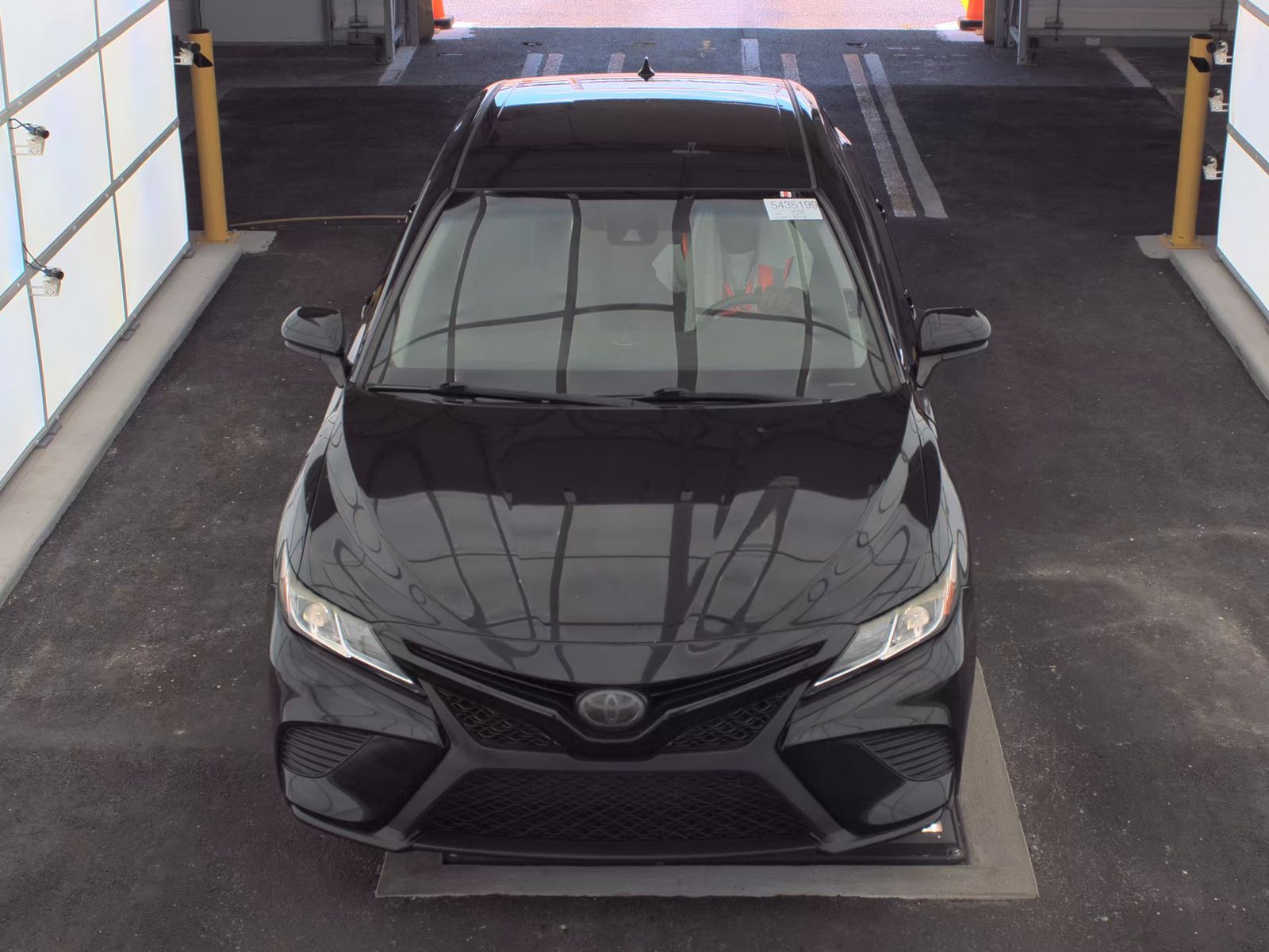 2020 Toyota Camry SE FWD