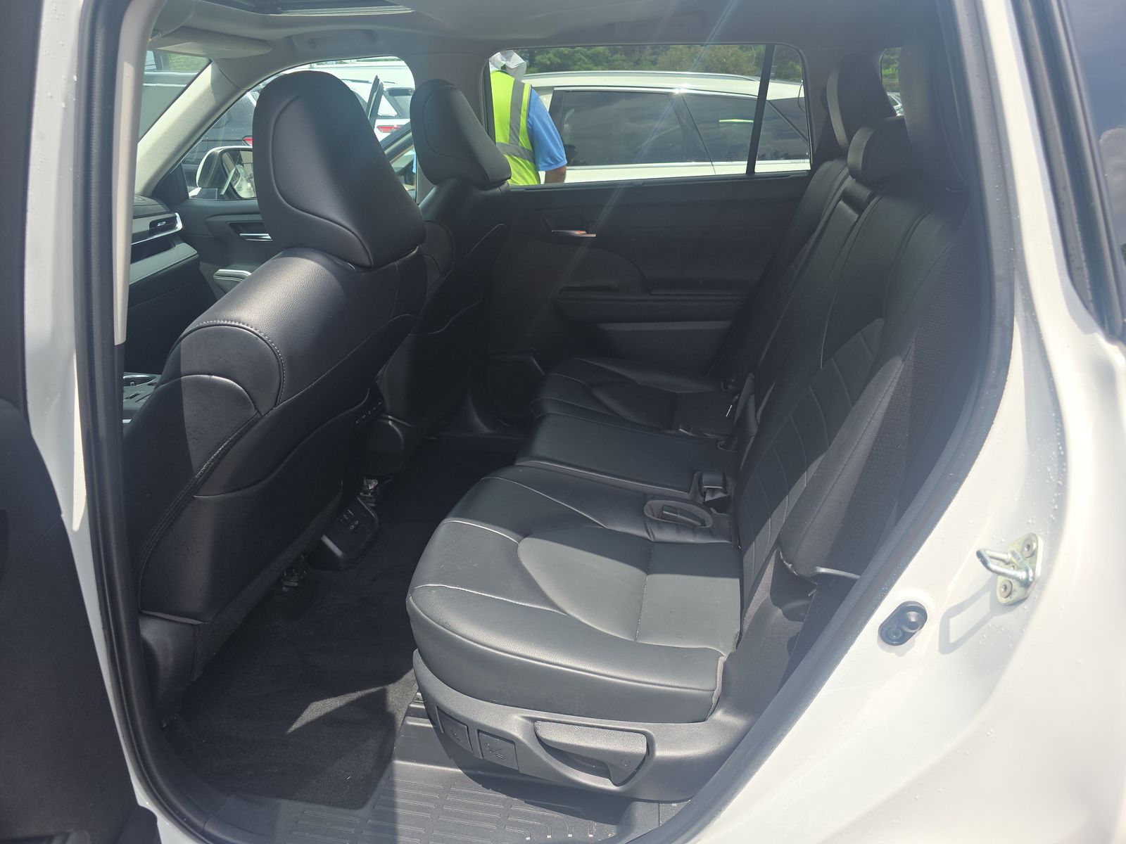 2022 Toyota Highlander XLE AWD