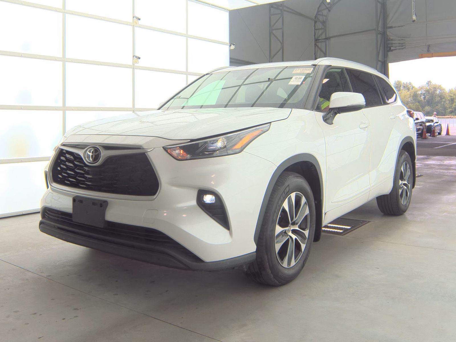 2022 Toyota Highlander XLE AWD