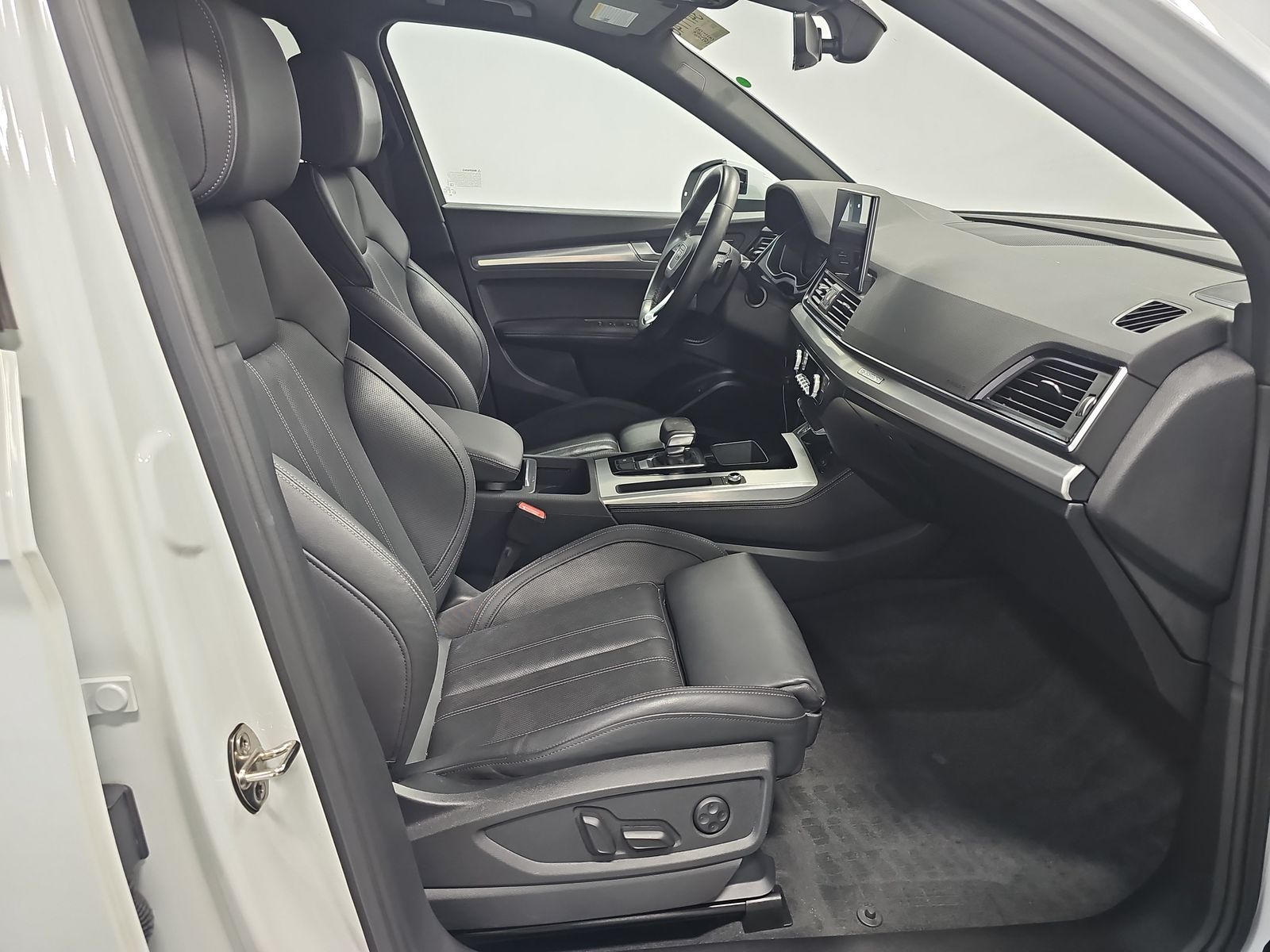 2022 Audi Q5 S line Premium Plus AWD