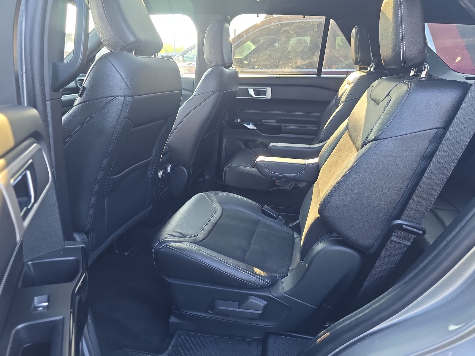 2022 Ford Explorer ST AWD