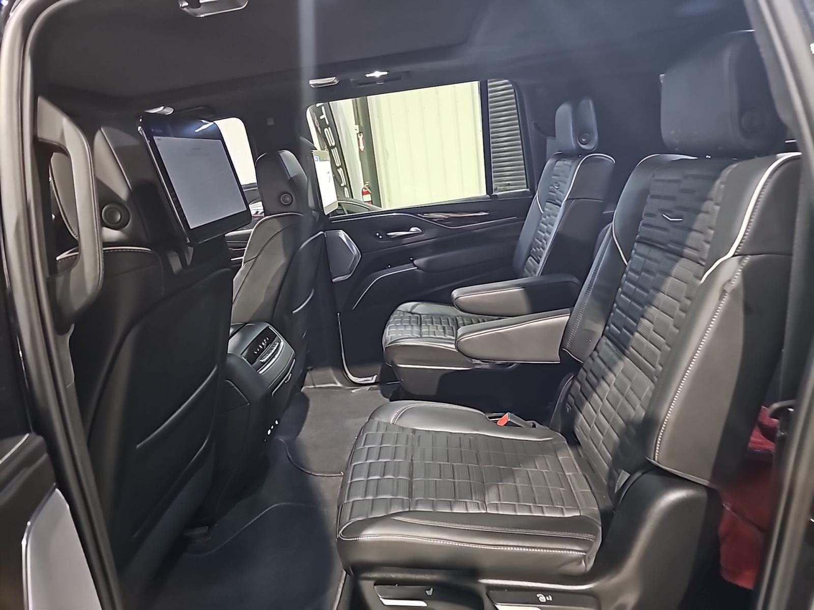 2024 Cadillac Escalade ESV Sport Platinum AWD