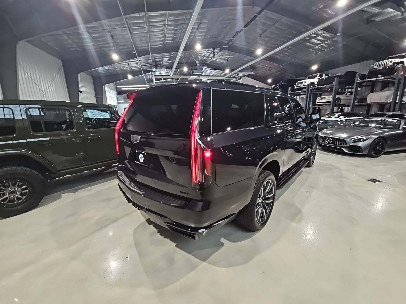 2024 Cadillac Escalade ESV Sport Platinum AWD