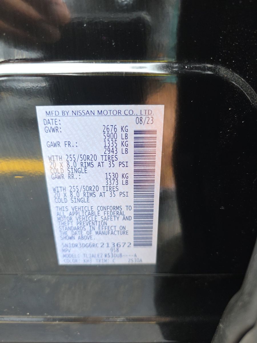 2024 Nissan Pathfinder Platinum FWD