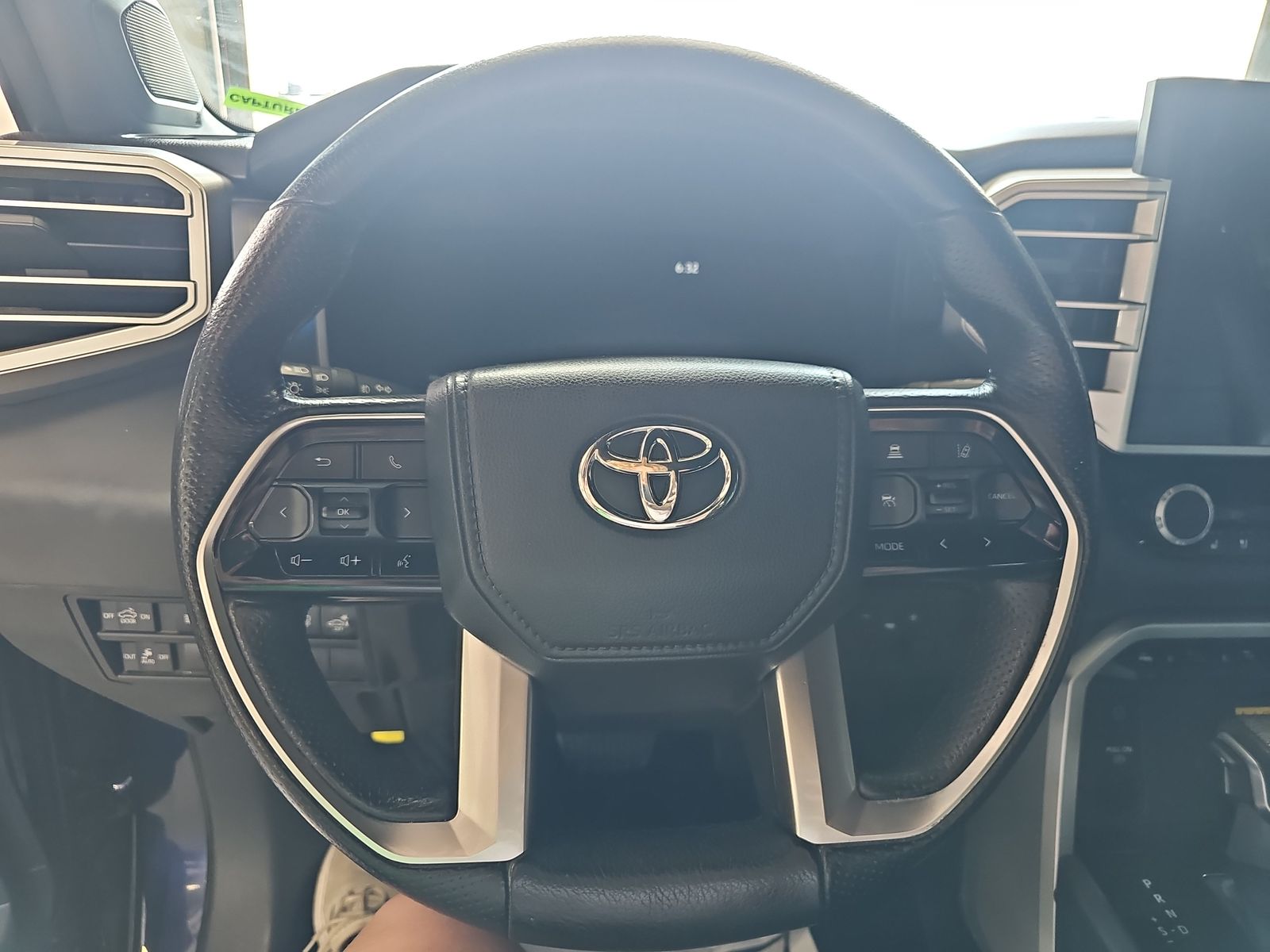 2022 Toyota Tundra Hybrid Platinum AWD