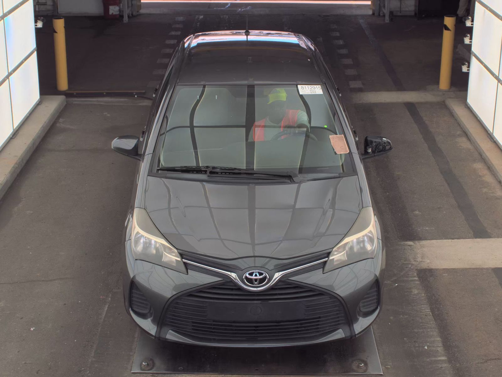 2015 Toyota Yaris L FWD